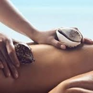 Massagem com Conchas