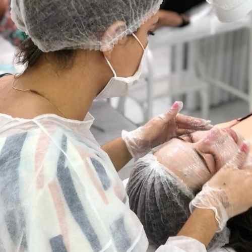 CURSO PRESENCIAL MASTER EM ESTÉTICA FACIAL