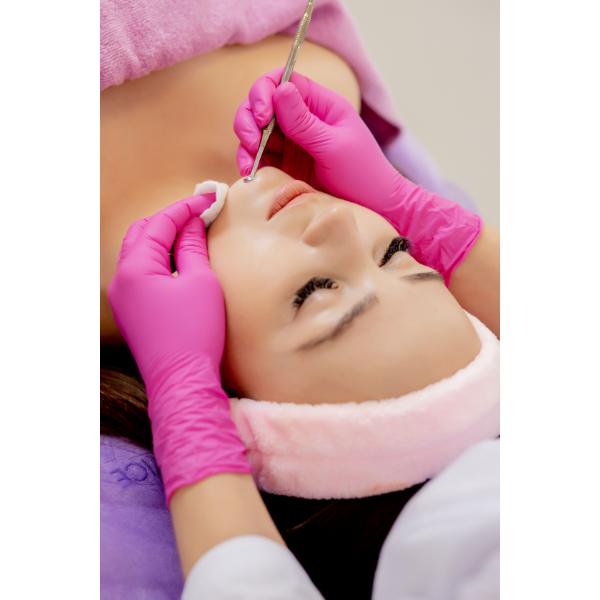 CURSO  DE  LIMPEZA  DE PELE