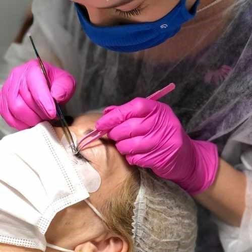 CURSO PRESENCIAL - MASTER EM CÍLIOS